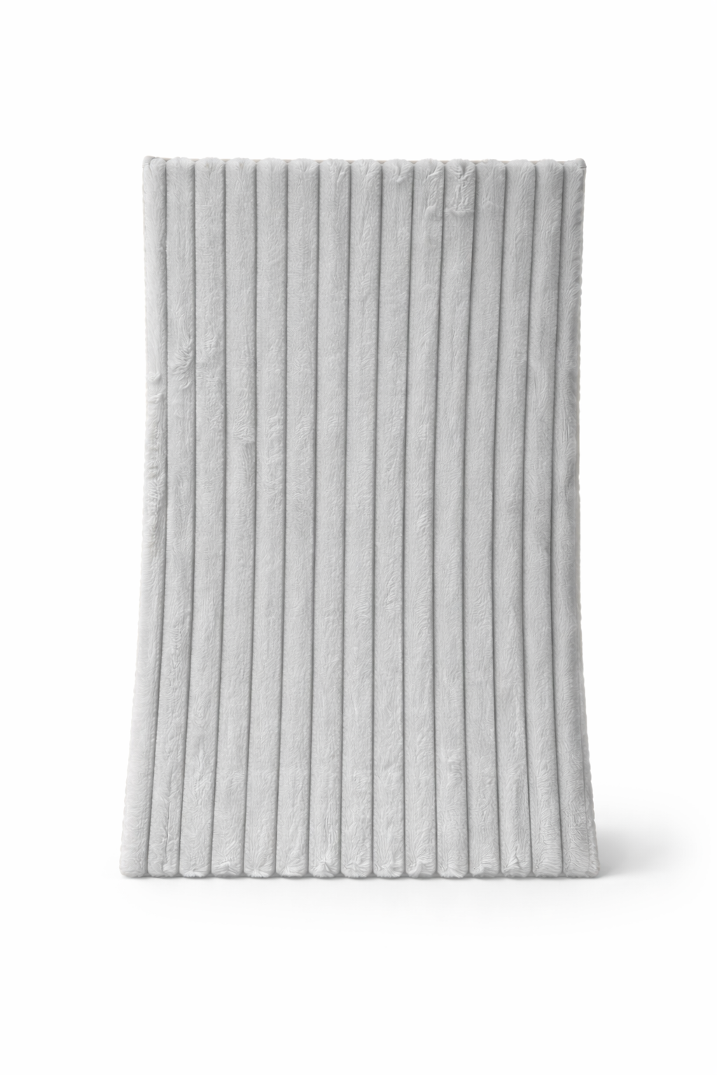 VIMORÈ Luxe Ribbed Faux Fur Bath Mat – Silver Mist